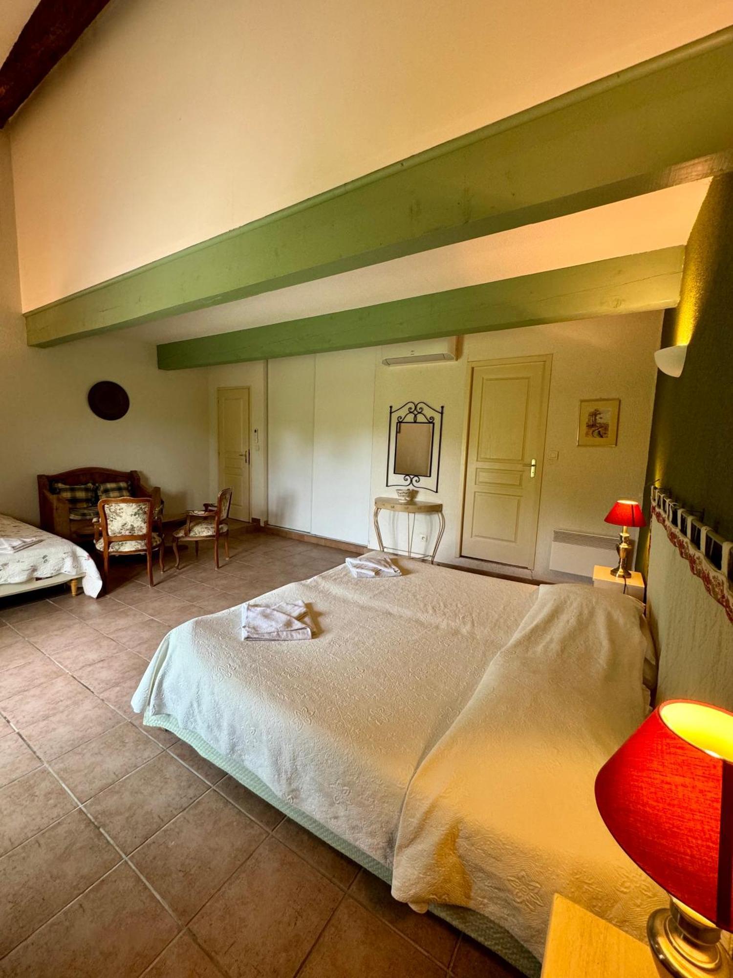 Hotel Mas Du Grand Peloux Port-Saint-Louis-du-Rhône Pokój zdjęcie