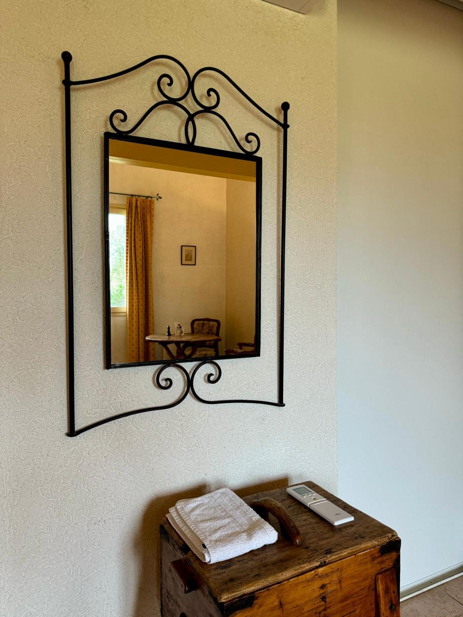 Hotel Mas Du Grand Peloux Port-Saint-Louis-du-Rhône Pokój zdjęcie