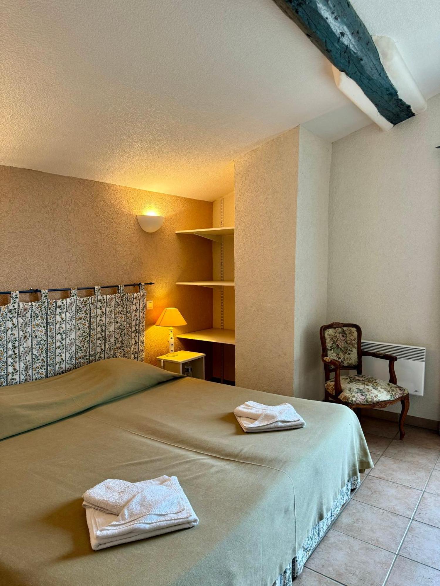 Hotel Mas Du Grand Peloux Port-Saint-Louis-du-Rhône Pokój zdjęcie