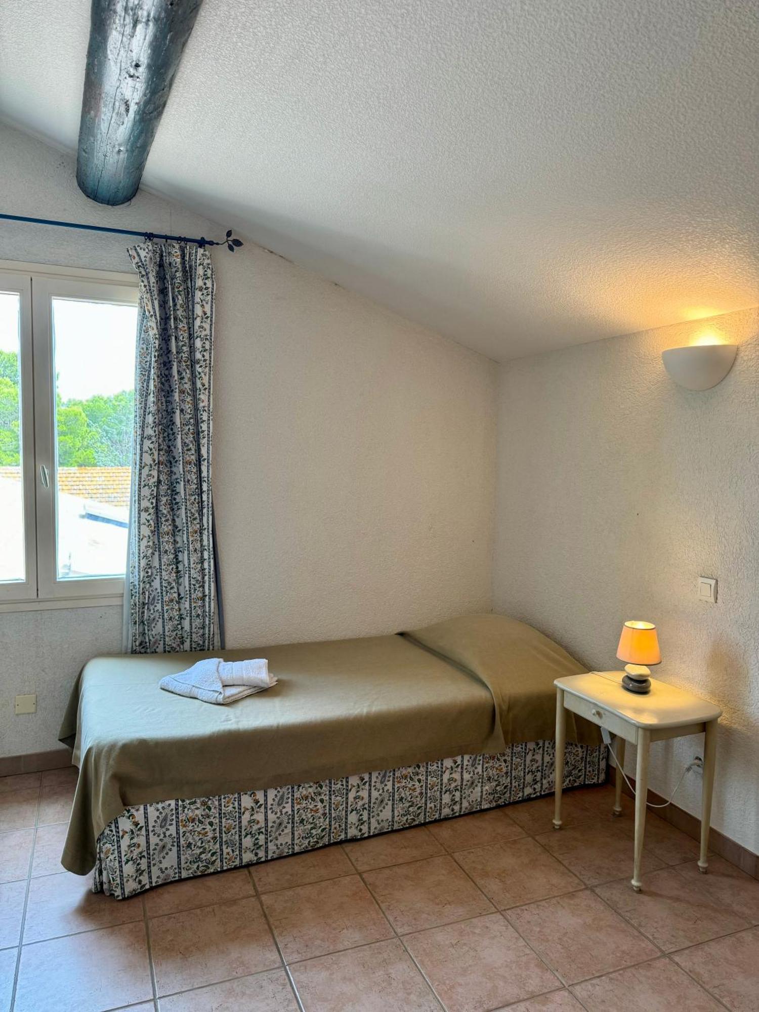 Hotel Mas Du Grand Peloux Port-Saint-Louis-du-Rhône Pokój zdjęcie